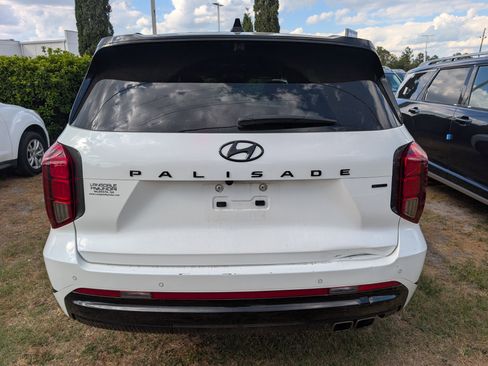 Used 2024 Hyundai Palisade Calligraphy AWD/4WD image 3