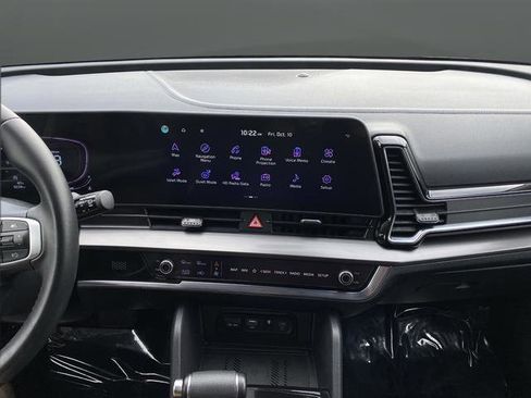 Used 2023 Kia Sportage EX image 8