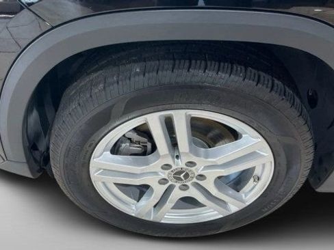 Used 2022 Mercedes-Benz GLA 250 w/ Premium Package Lite image 24