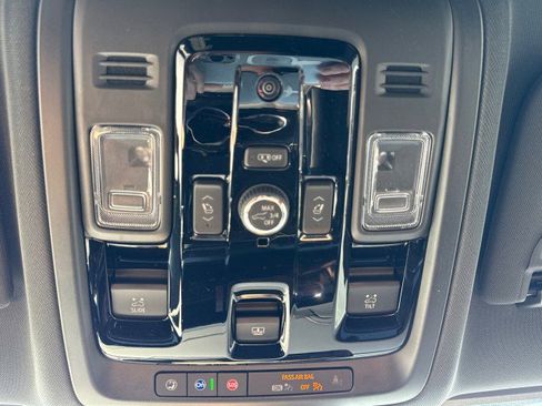 New 2026 Chevrolet Suburban RST w/ Comfort Package RWD image 31