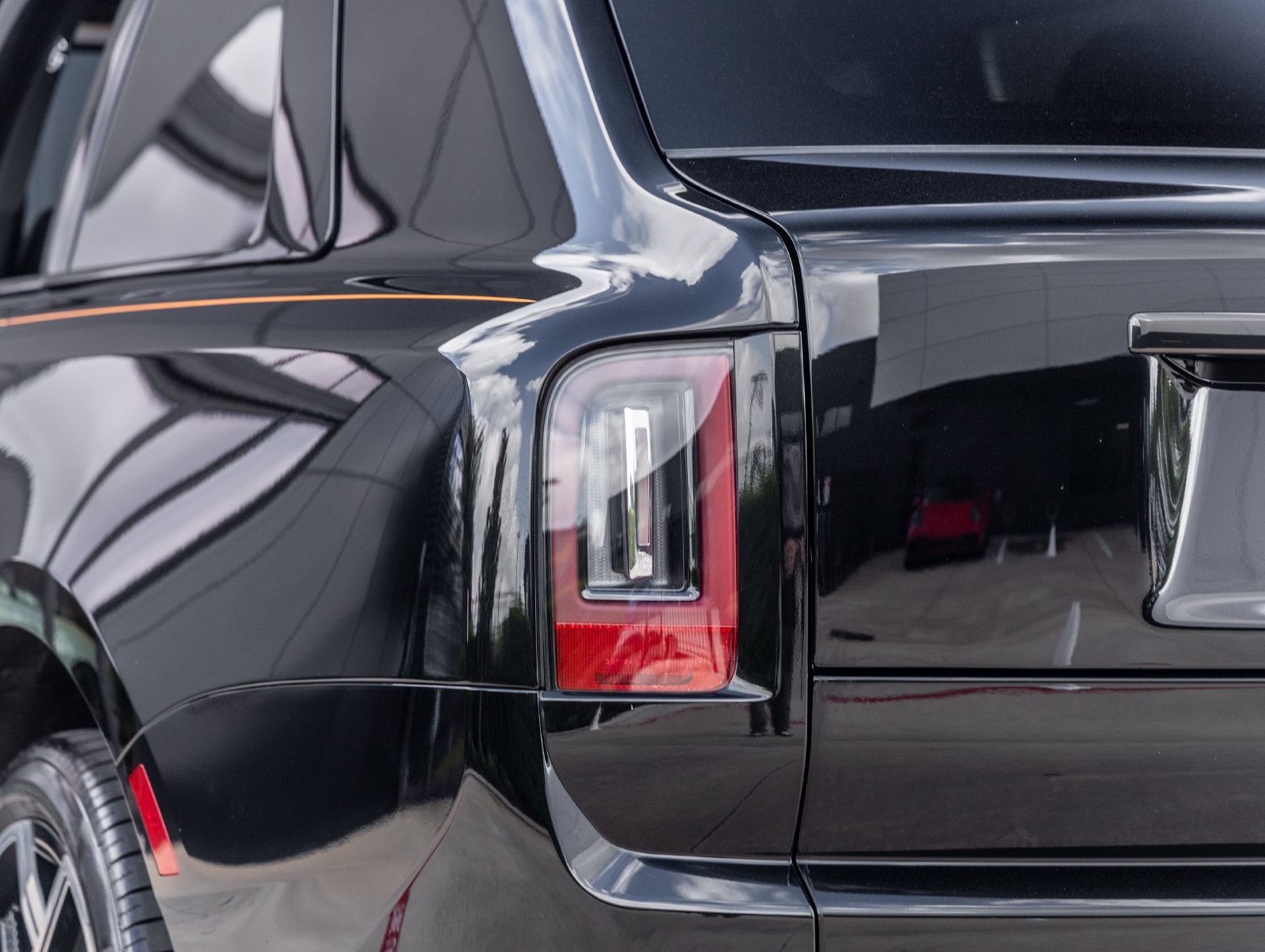 Used 2026 Rolls-Royce Cullinan Black Badge AWD/4WD image 14