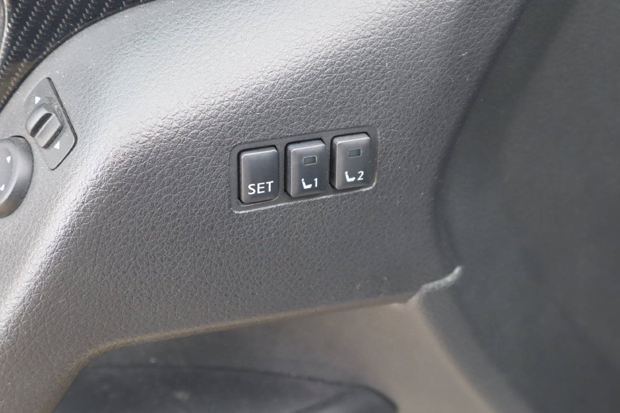 Used 2018 Nissan Rogue SL w/ Premium Package FWD image 21