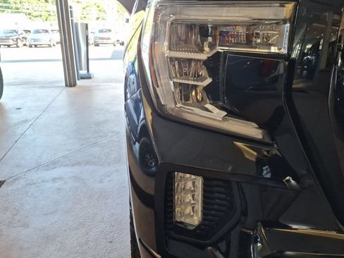 Used 2021 GMC Sierra 1500 Elevation AWD/4WD image 18