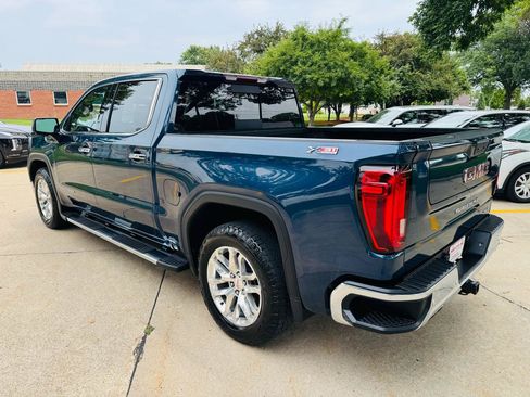 Used 2019 GMC Sierra 1500 SLT w/ SLT Premium Plus Package AWD/4WD image 5