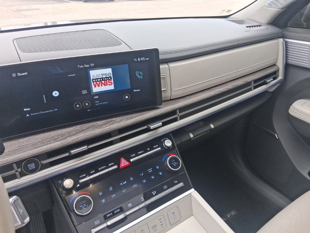 Used 2024 Hyundai Santa Fe Limited AWD/4WD image 14