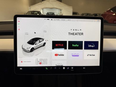 Used 2023 Tesla Model 3 Standard Range image 17