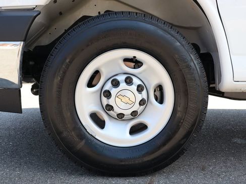 New 2025 Chevrolet Express 2500 w/ Driver Convenience Package image 20