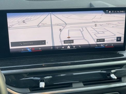 Certified 2026 BMW X7 xDrive40i image 19