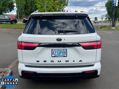 Used 2023 Toyota Sequoia Platinum AWD/4WD image 6