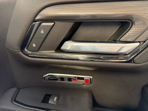 Used 2022 GMC Sierra 1500 AT4 w/ Sierra Safety Plus Package image 30