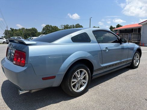 Used 2005 Ford Mustang Coupe RWD image 4