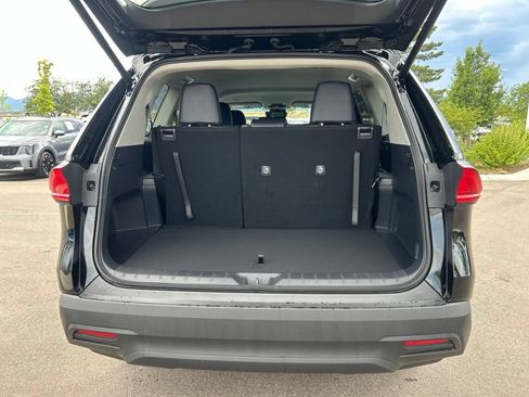 Used 2026 Toyota Grand Highlander FWD image 17