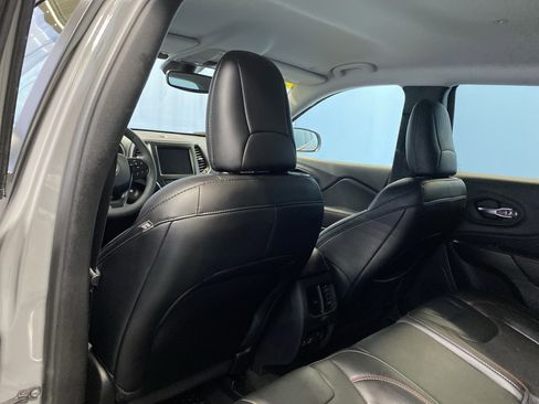 Used 2022 Jeep Cherokee Trailhawk image 26