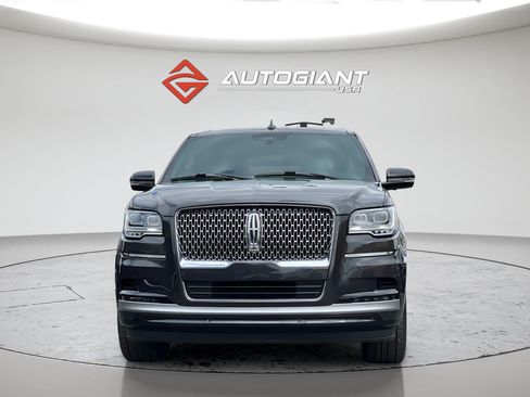 Used 2023 Lincoln Navigator 4WD image 15