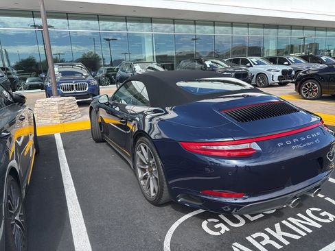 Used 2017 Porsche 911 Carrera 4S image 7
