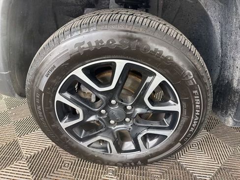 Used 2019 Jeep Compass Trailhawk image 35