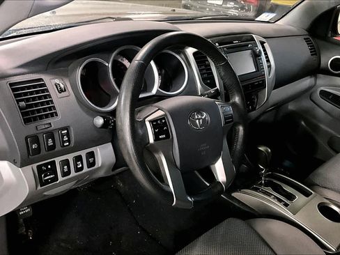 Used 2013 Toyota Tacoma 4x4 Double Cab image 17
