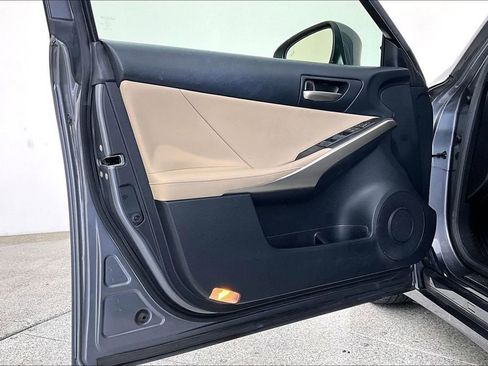 Used 2019 Lexus IS 300 F Sport w/ F Sport Package image 21