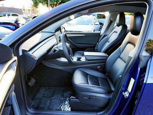 Used 2023 Tesla Model Y Long Range image 15