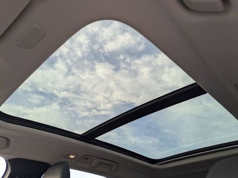 Used 2024 Volvo V90 B6 Cross Country Plus image 27