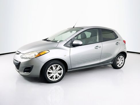 Used 2012 MAZDA MAZDA2 Sport FWD image 3