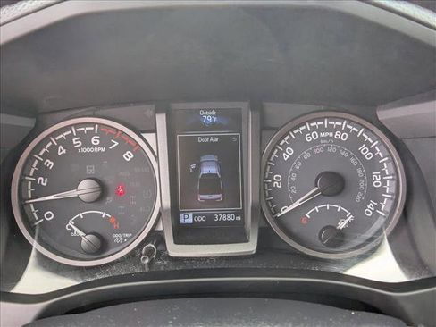 Used 2023 Toyota Tacoma TRD Off-Road AWD/4WD image 11