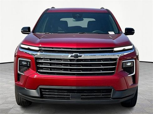 New 2025 Chevrolet Traverse LT w/ Driver Confidence Package image 2