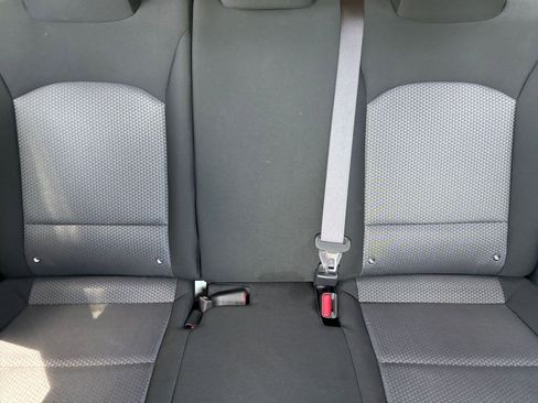 Used 2025 Kia Soul LX w/ LX Technology Package FWD image 37