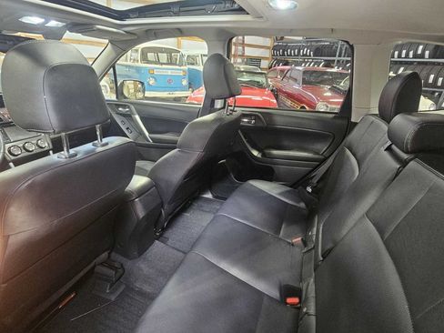 Used 2014 Subaru Forester 2.5i Touring AWD/4WD image 12