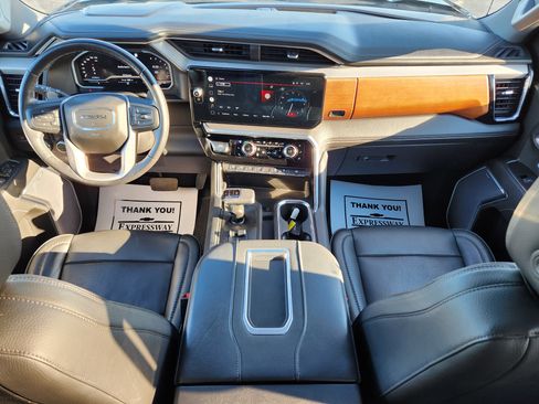 Used 2022 GMC Sierra 1500 Denali AWD/4WD image 16