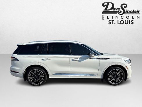 Certified 2024 Lincoln Aviator Black Label w/ Dynamic Handling Package AWD/4WD image 2
