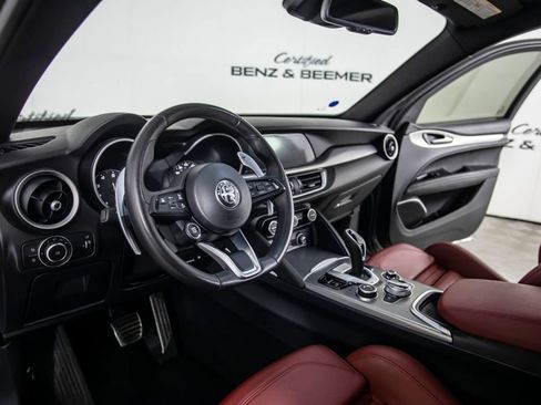 Used 2022 Alfa Romeo Stelvio Veloce AWD/4WD image 20