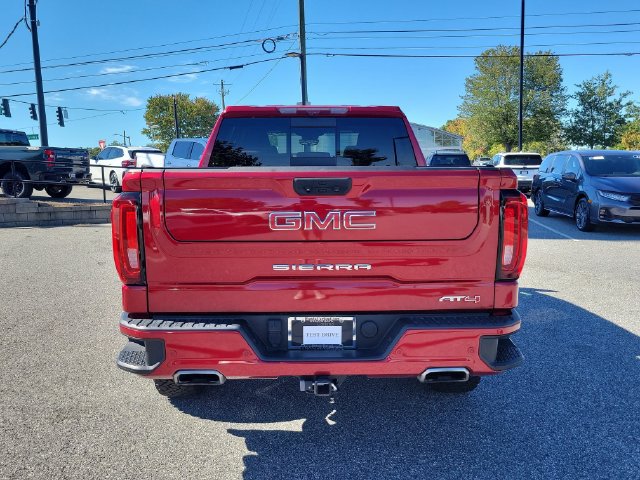 Used 2024 GMC Sierra 1500 AT4 w/ Technology Package AWD/4WD image 5