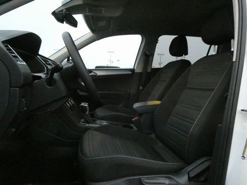 Used 2024 Volkswagen Tiguan S w/ MDO Package, Two-Row image 28