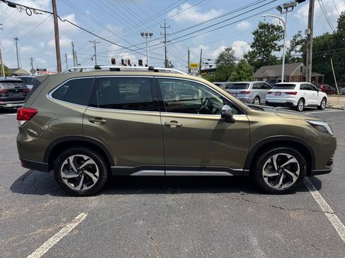 Used 2023 Subaru Forester Touring AWD/4WD image 5