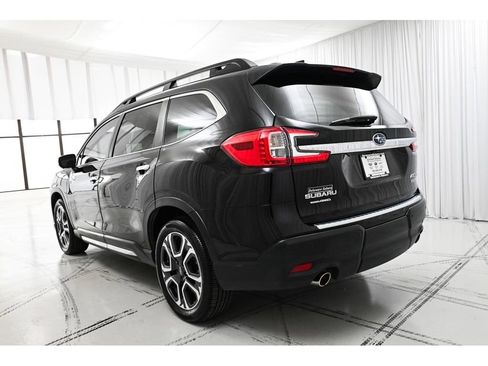 Used 2023 Subaru Ascent Touring AWD/4WD image 5