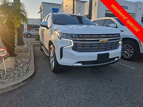 Used 2023 Chevrolet Suburban Premier image 1