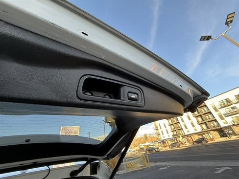 Used 2018 Honda Pilot Elite image 17