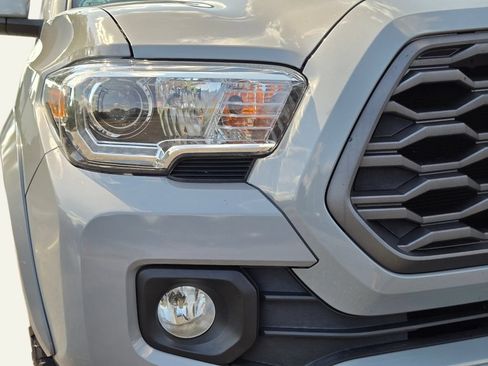 Used 2021 Toyota Tacoma TRD Sport RWD image 4