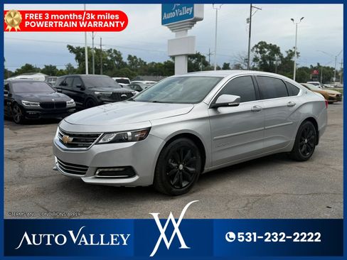 Used 2018 Chevrolet Impala LT w/ LT Convenience Package FWD image 3
