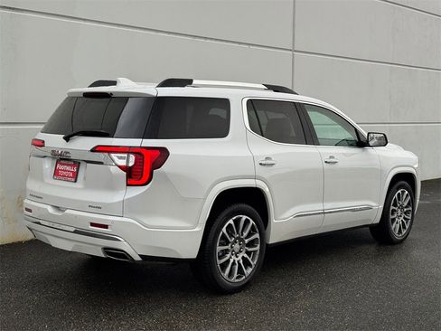Used 2023 GMC Acadia Denali w/ Denali Ultimate Package image 7