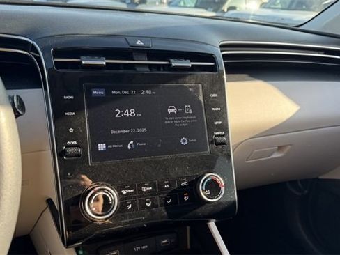 Used 2023 Hyundai Tucson SE image 24