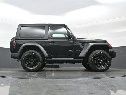 Used 2021 Jeep Wrangler Sport AWD/4WD image 32