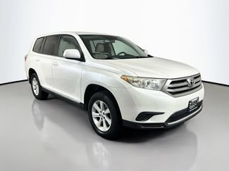 Used 2013 Toyota Highlander 4WD w/ Cold Weather Pkg video 1