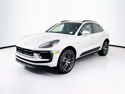 New 2026 Porsche Macan image 1