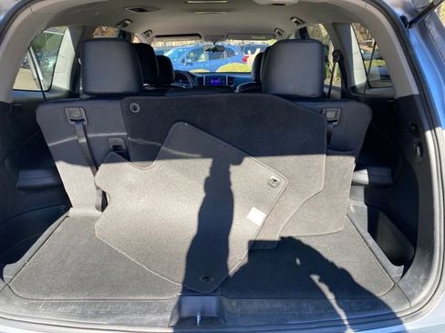 Used 2017 Honda Pilot LX image 28