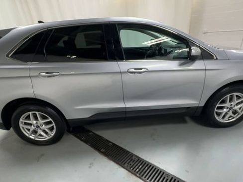 Used 2022 Ford Edge SEL AWD/4WD image 9