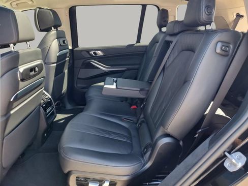 Used 2025 BMW X7 xDrive40i AWD/4WD image 27