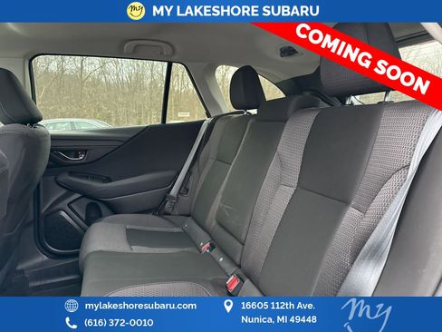 Used 2025 Subaru Outback Premium image 13