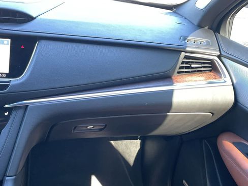 Used 2024 Cadillac XT5 Sportv w/ Technology Package AWD/4WD image 16